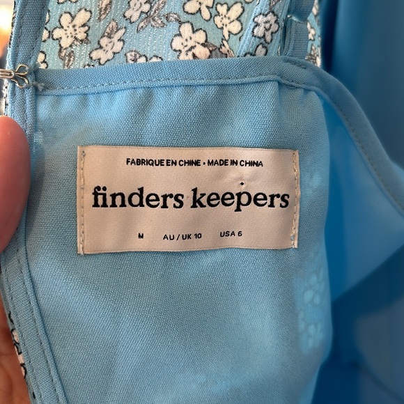 Urban Outfitters Finders Keepers Ditsy Pleated Floral Dress - Picture 13 of 15